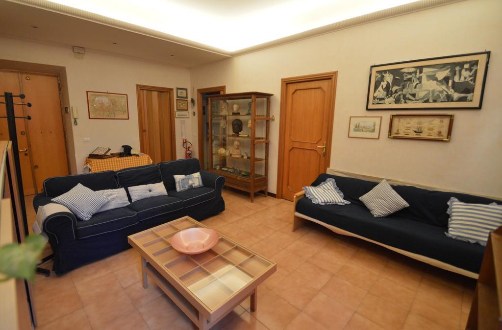 Casa Vacanze Zio Gionni Ρώμη Δωμάτιο φωτογραφία